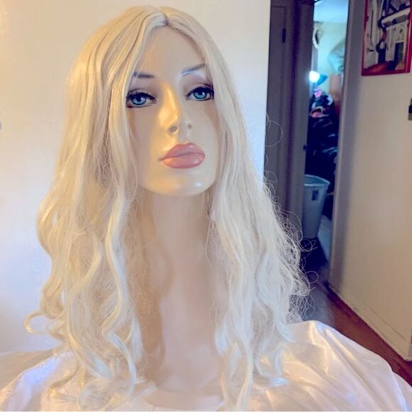 Wig Cosplay Miss U Hair XL Blonde Curls Adjustable Straps Gorgeous - Picture 1 of 9